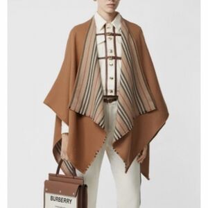 Burberry Icon Striped Reversible Wool Cape